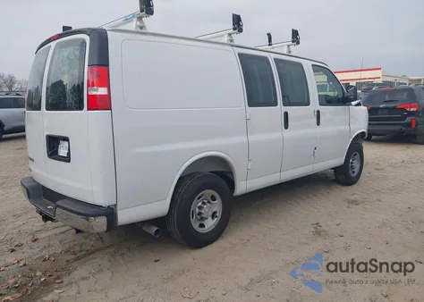2025 Chevrolet Express Cargo Rwd 2500 Regular Wheelbase Wt from USA, damaged, VIN 1GCWGAF76S1107812